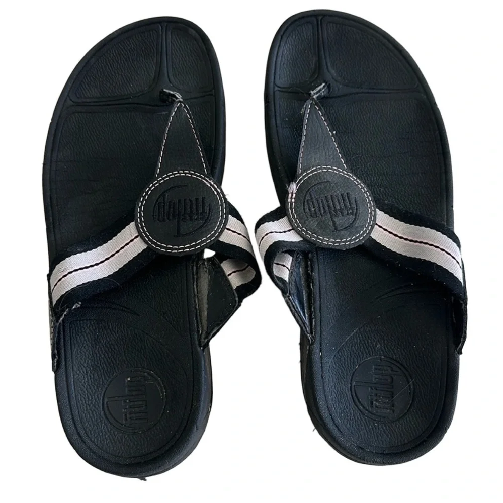 FITFLOP Thong Sandals Size 7 Black